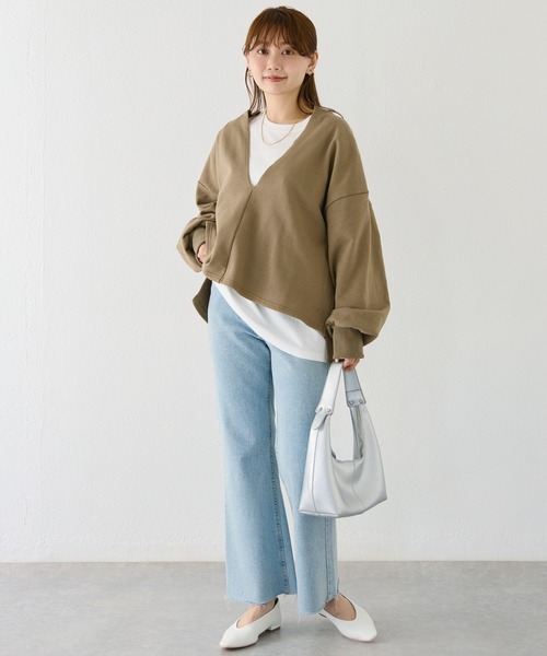 LAVEANGE（ラビアンジェ）の「Vネックスエットアンサンブル【セットアップ対応】（スウェット・レディース・ベージュ/ブラック/ブラウン・4L/3L/LL/M/5L）」の9枚目の写真