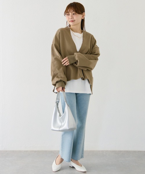 LAVEANGE（ラビアンジェ）の「Vネックスエットアンサンブル【セットアップ対応】（スウェット・レディース・ベージュ/ブラック/ブラウン・4L/3L/LL/M/5L）」の10枚目の写真