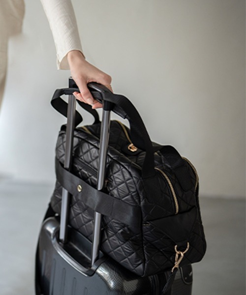 HAYNI（ヘイニ）の「Loche Quilted Boston Bag　ロシェキルティングボストン LLサイズ【改良版・第2世代】（ボストンバッグ・レディース・グレー系/チョコ/ブラック・FREE）」の15枚目の写真