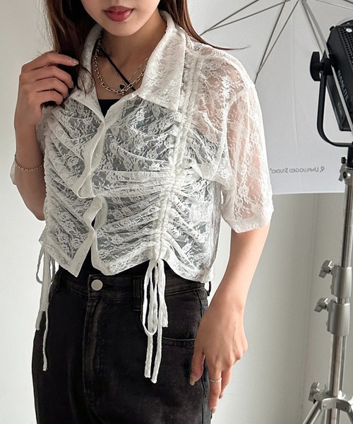 apres jour mignon（アプレジュールミニョン）の「ラメシアーレースドロストシャツ【ZOZOTOWN限定アイテム】（シャツ/ブラウス・レディース・シルバー/レッド/ピンク/オフホワイト/ブラック・フリー/X-LARGE）」の11枚目の写真