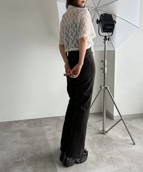 apres jour mignon（アプレジュールミニョン）の「ラメシアーレースドロストシャツ【ZOZOTOWN限定アイテム】（シャツ/ブラウス・レディース・シルバー/レッド/ピンク/オフホワイト/ブラック・フリー/X-LARGE）」の6枚目の写真