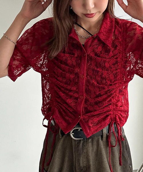 apres jour mignon（アプレジュールミニョン）の「ラメシアーレースドロストシャツ【ZOZOTOWN限定アイテム】（シャツ/ブラウス・レディース・シルバー/レッド/ピンク/オフホワイト/ブラック・フリー/X-LARGE）」の20枚目の写真