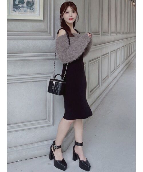 EATME(イートミー)の「リボンショルダーニットワンピース(ワンピース・レディース・ブラック/ブルー/アイボリー/ブラウン・FREE)」の3枚目の写真