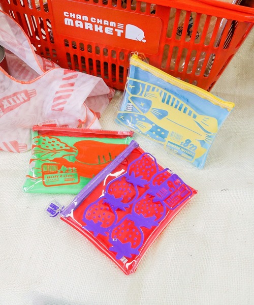 ACCOMMODE（アコモデ）の「CHAMCHAM MARKET / クリアグロッサリーポーチ（ポーチ・レディース・イエロー/オレンジ/パープル・FREE）」の8枚目の写真