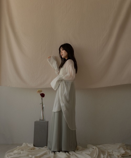 mideal(マイディール)の「satin maxi flare skirt / サテンマキシフレアスカート(スカート・レディース・ピンク/ブルー系その他/オフホワイト・FREE)」の22枚目の写真