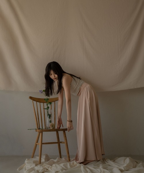 mideal(マイディール)の「satin maxi flare skirt / サテンマキシフレアスカート(スカート・レディース・ピンク/ブルー系その他/オフホワイト・FREE)」の18枚目の写真
