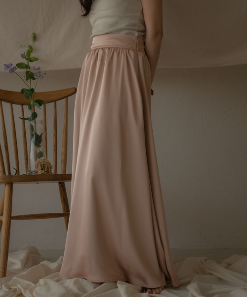 mideal(マイディール)の「satin maxi flare skirt / サテンマキシフレアスカート(スカート・レディース・ピンク/ブルー系その他/オフホワイト・FREE)」の19枚目の写真