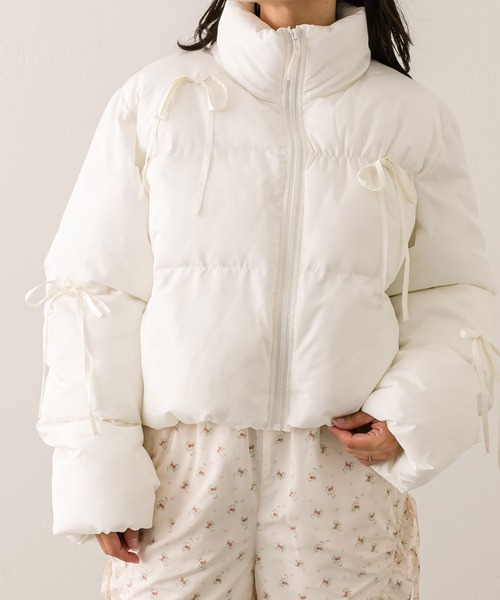 OLIVE des OLIVE(オリーブデオリーブ)の「リボンエコダウン(ダウンジャケット/コート・レディース・オフホワイト/グレー/サックスブルー/ブラック/ピンク/ブルー系その他・FREE)」の7枚目の写真