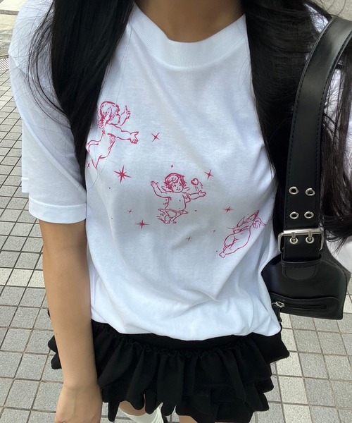 fiere(フィエール)の「キューピッドプリント半袖Tシャツ(Tシャツ/カットソー・レディース・ホワイト・MEDIUM/LARGE/SMALL)」の2枚目の写真