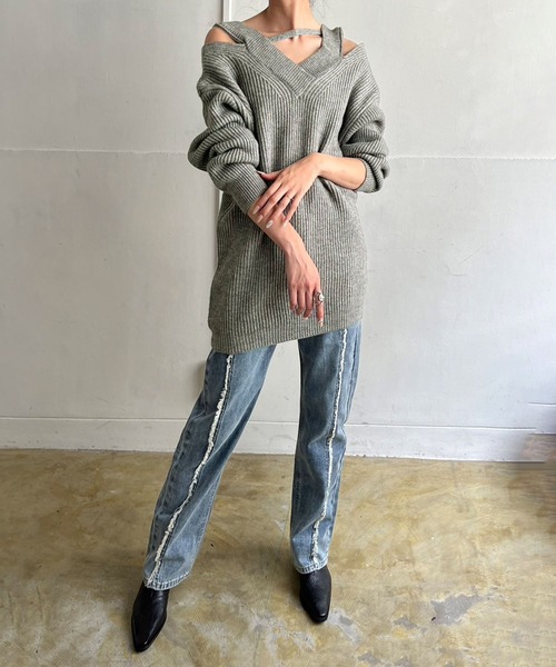 Jewelobe(ジュエローブ)の「ショルダージップルーズニットプルオーバー(ニット/セーター・レディース・グレー/ブラック/オフホワイト/レッド・FREE)」の20枚目の写真