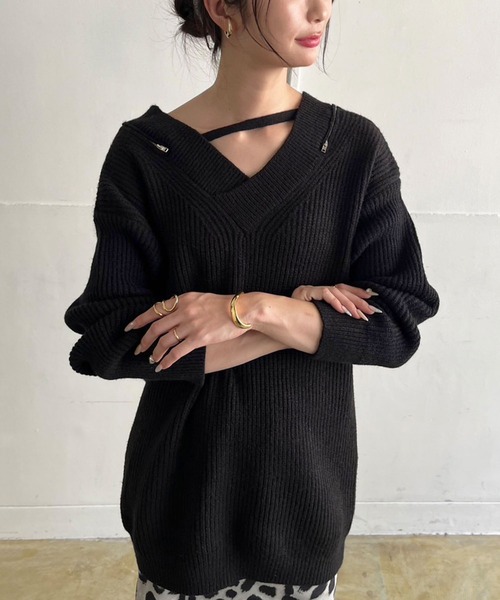 Jewelobe(ジュエローブ)の「ショルダージップルーズニットプルオーバー(ニット/セーター・レディース・グレー/ブラック/オフホワイト/レッド・FREE)」の21枚目の写真