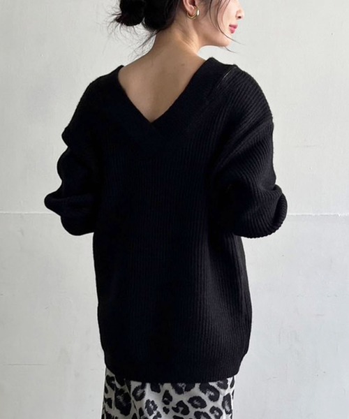 Jewelobe(ジュエローブ)の「ショルダージップルーズニットプルオーバー(ニット/セーター・レディース・グレー/ブラック/オフホワイト/レッド・FREE)」の22枚目の写真