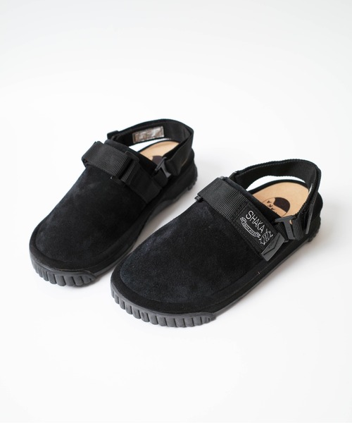 SHAKA（シャカ）の「【IW5】【SHAKA】SNUG CLOG SUEDE シャカ サンダル（サンダル・レディース・ブラック・4）」の2枚目の写真