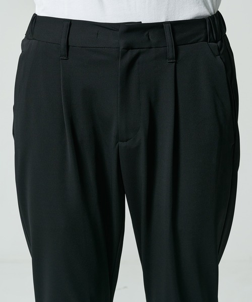 THE PERMANENT EYE(ザパーマネントアイ)の「Light Matte Stretch Jersey Tapered Pants(スラックス・メンズ・ブラック/オリーブ・44)」の13枚目の写真