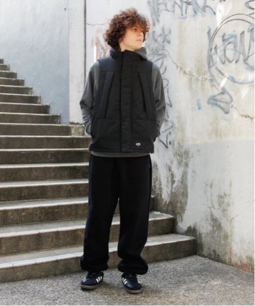 GLAZOS（グラソス）の「【大人向けサイズあり】裏起毛・ジョガーパンツ（その他パンツ・キッズ・グレー/チャコールグレー・LL/S/M/L）」の3枚目の写真