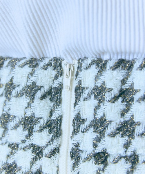 marun（マルン）の「＜大きいサイズ＞ 千鳥格子柄ツイードスカート marun（スカート・レディース・ホワイト系/グレー系・4L/3L/LL/L/5L）」の12枚目の写真