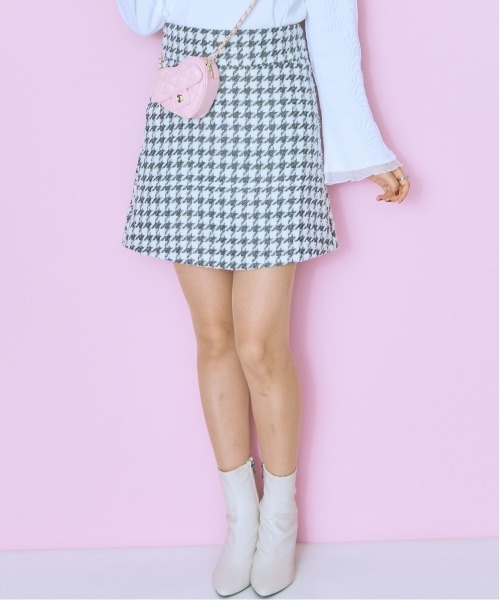 marun（マルン）の「＜大きいサイズ＞ 千鳥格子柄ツイードスカート marun（スカート・レディース・ホワイト系/グレー系・4L/3L/LL/L/5L）」の18枚目の写真
