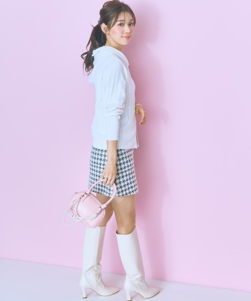 marun（マルン）の「＜大きいサイズ＞ 千鳥格子柄ツイードスカート marun（スカート・レディース・ホワイト系/グレー系・4L/3L/LL/L/5L）」の6枚目の写真