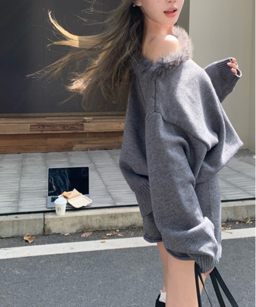 gossip!ロサンゼルス(ゴシップロサンゼルス)の「Y2K エコファー ニット ガーリーセットアップ(アンサンブル・レディース・グレー/ブラウン・FREE)」の3枚目の写真