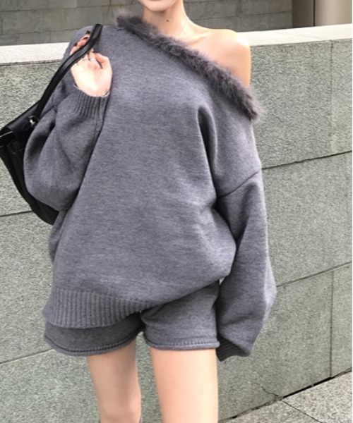 gossip!ロサンゼルス(ゴシップロサンゼルス)の「Y2K エコファー ニット ガーリーセットアップ(アンサンブル・レディース・グレー/ブラウン・FREE)」の10枚目の写真