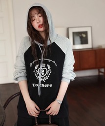 フード付き」に該当するTシャツ/カットソー（長袖）ファッション