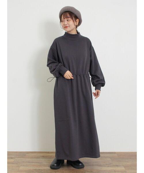 Samansa Mos2(サマンサ モスモス)の「裏起毛ウエストドロストワンピース(ワンピース・レディース・チャコールグレー/グレー/グリーン/キナリ・F)」の8枚目の写真