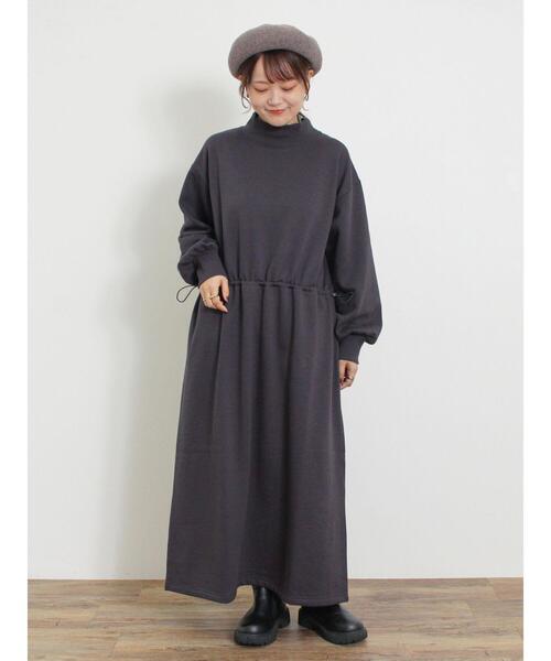 Samansa Mos2(サマンサ モスモス)の「裏起毛ウエストドロストワンピース(ワンピース・レディース・チャコールグレー/グレー/グリーン/キナリ・F)」の9枚目の写真