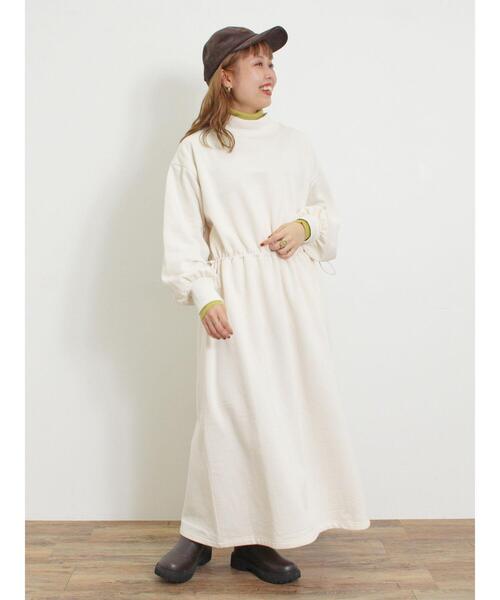 Samansa Mos2(サマンサ モスモス)の「裏起毛ウエストドロストワンピース(ワンピース・レディース・チャコールグレー/グレー/グリーン/キナリ・F)」の13枚目の写真