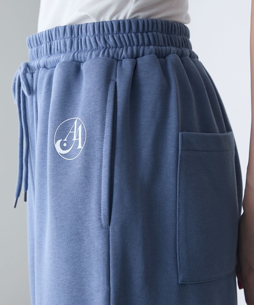 AMERIA ANDERSON(アメリアアンダーソン)の「【AMERIA ANDERSON】wide leg straight sweatpants / ワイドストレート スウェットパンツ(ルームウェア/パジャマ・レディース・オートミール/ブルー・L/M)」の6枚目の写真