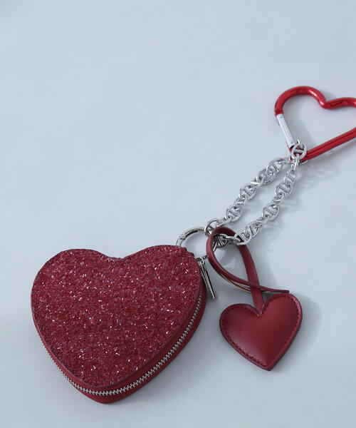 NATURAL BEAUTY BASIC（ナチュラルビューティーベーシック）の「◇トリプルハートモチーフチャーム（チャーム・レディース・ブラック/シルバー/レッド・ﾌﾘ-）」の2枚目の写真