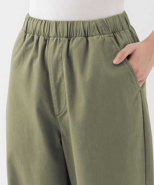 無印良品（ムジルシリョウヒン）の「婦人　洗いざらし　コットンイージーテーパードパンツ（その他パンツ・レディース・ベージュ/ピンク/ブラック/カーキ系・XL/M/S/L）」の20枚目の写真