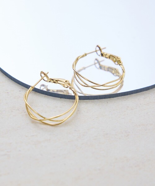 ROPE' PICNIC（ロペピクニック）の「スリムメタルツイストフープピアス（ピアス（両耳用）・レディース・シルバー/ゴールド・FREE）」の2枚目の写真