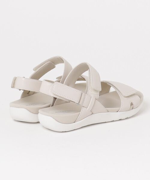 ROCKPORT（ロックポート）の「【WOMEN】トゥルーウォークゼロ テシア スポーツサンダル（サンダル・レディース・オフホワイト・23.0cm/25.0cm/24.5cm/24.0cm/23.5cm/22.5cm/22.0cm）」の2枚目の写真