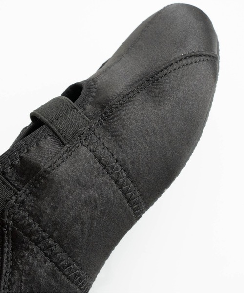 Fabby fabby（ファビィーファビィー）の「サテンシューズ（その他シューズ・レディース・ベージュ/シルバー/ブラック・LARGE/MEDIUM/SMALL）」の17枚目の写真