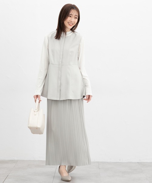 Honeys(ハニーズ)の「【ストレッチ・ウォッシャブル・イージーケア・接触冷感】ペプラムジレ(ベスト・レディース・グレイッシュベージュ/ブラック/ネイビー・L/LL/M/S/3L)」の6枚目の写真