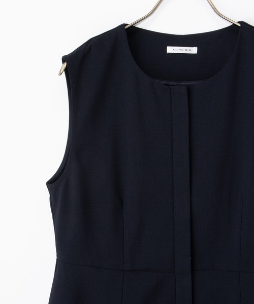 Honeys(ハニーズ)の「【ストレッチ・ウォッシャブル・イージーケア・接触冷感】ペプラムジレ(ベスト・レディース・グレイッシュベージュ/ブラック/ネイビー・L/LL/M/S/3L)」の22枚目の写真