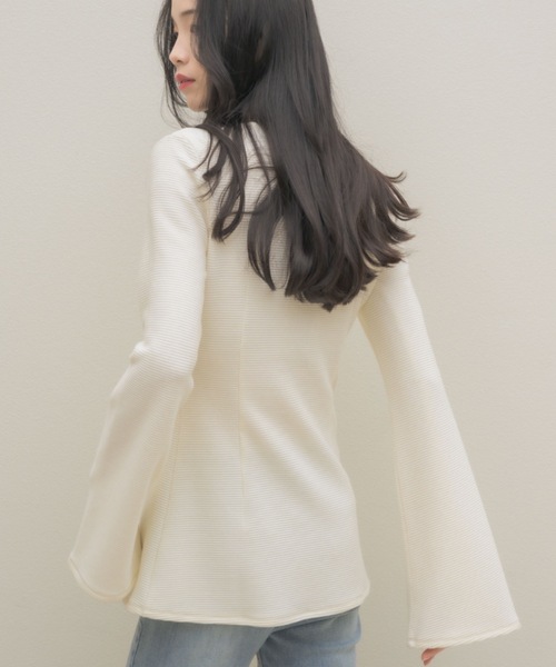 NEUNA（ヌナ）の「ワッフルベルスリーブトップス（Tシャツ/カットソー・レディース・ブラック/アイボリー・FREE）」の9枚目の写真