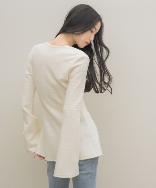 NEUNA（ヌナ）の「ワッフルベルスリーブトップス（Tシャツ/カットソー・レディース・ブラック/アイボリー・FREE）」の15枚目の写真