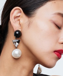 レトロパールピアス　3連ピアス　パール　ビジュー　オケージョン　パーティー