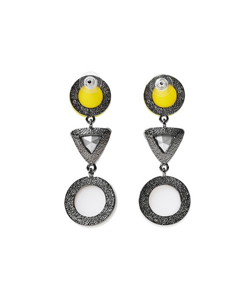 Narcissus（ナルシス）の「レトロパールピアス　3連ピアス　パール　ビジュー　オケージョン　パーティー（ピアス（両耳用）・レディース・ブラック/イエロー・FREE）」の7枚目の写真