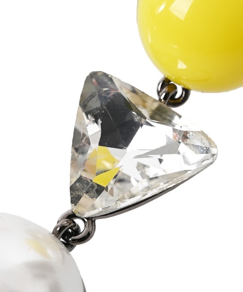 Narcissus（ナルシス）の「レトロパールピアス　3連ピアス　パール　ビジュー　オケージョン　パーティー（ピアス（両耳用）・レディース・ブラック/イエロー・FREE）」の9枚目の写真