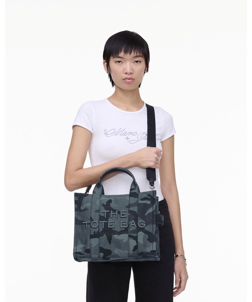 MARC JACOBS(マークジェイコブス)の「THE CAMO JACQUARD MEDIUM TOTE BAG/ザ カモ ジャカード ミディアム トート バッグ(トートバッグ・レディース・ブルー系その他・ONE SIZE)」の9枚目の写真