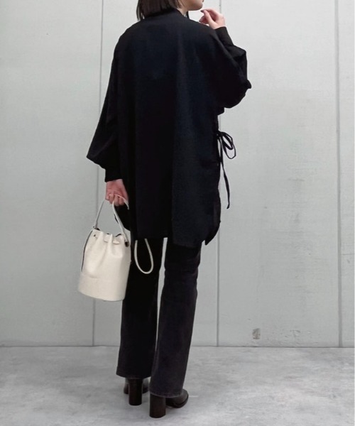 &soiree(アンドソワレ)の「【&soiree】サイドリボンツイルブラウス(CP)(シャツ/ブラウス・レディース・ブラック/ベージュ・M)」の8枚目の写真