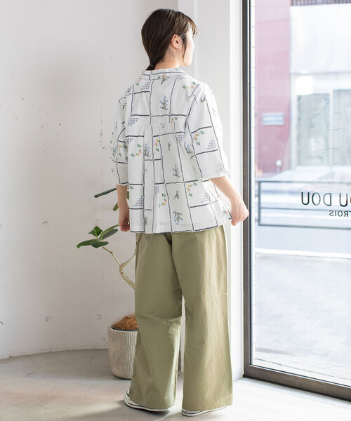 POU DOU DOU（プードゥドゥ）の「ステッチプリント開襟シャツ（シャツ/ブラウス・レディース・オフホワイト/ダークグレー・M）」の20枚目の写真