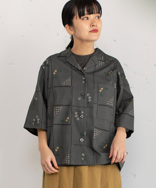 POU DOU DOU（プードゥドゥ）の「ステッチプリント開襟シャツ（シャツ/ブラウス・レディース・オフホワイト/ダークグレー・M）」の22枚目の写真