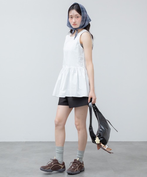 HEILIS（ヘイリス）の「2WAYハーフムーンベルトバッグ/ショルダーバッグ 韓国 ブルー ブラック ホワイト 黒 白 ノームコア ホーボー ハンドバッグ ベルト（ハンドバッグ・レディース・ブルー/アイボリー/ブラック・FREE）」の14枚目の写真