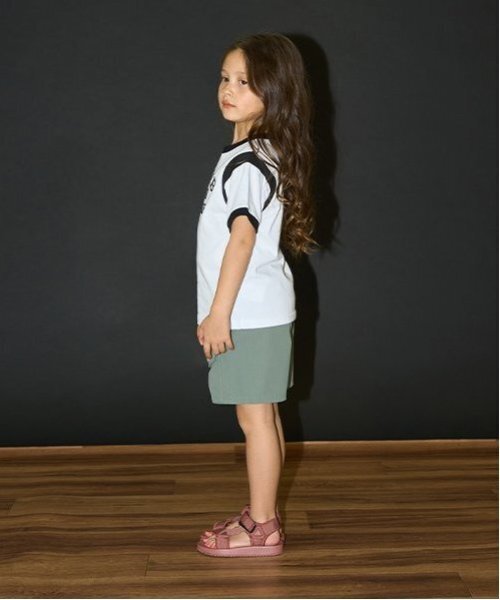 b・ROOM（ビールーム）の「【カイテキ天竺】バイカラープリントTシャツ【子供服】【キッズ】【男の子】【女の子】（Tシャツ/カットソー・キッズ・オフホワイト/ターコイズブルー/ブラック/モスグリーン・130cm/150cm/110cm/100cm/120cm/140cm）」の18枚目の写真