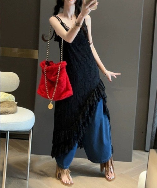 gossip!ロサンゼルス(ゴシップロサンゼルス)の「アシンメトリーフリル 総レースレイヤードキャミロングワンピース(ワンピース・レディース・オフホワイト/ブラック・FREE)」の17枚目の写真