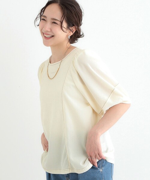 DRESKIP(ドレスキップ)の「【洗える/S-LL/UV】 配色ステッチがアクセント 大人のデザイントップス(Tシャツ/カットソー・レディース・オフホワイト/ブラック/スモーキーグリーン系・01/02/03/04)」の1枚目の写真