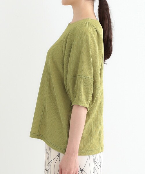 DRESKIP(ドレスキップ)の「【洗える/S-LL/UV】 配色ステッチがアクセント 大人のデザイントップス(Tシャツ/カットソー・レディース・オフホワイト/ブラック/スモーキーグリーン系・01/02/03/04)」の17枚目の写真